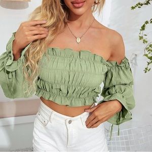 Off the Shoulder Ruched Crop